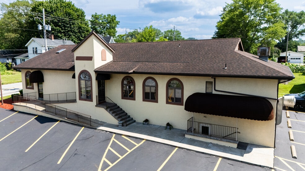 400 S Center Ave, New Stanton, PA for sale - Building Photo - Image 2 of 45