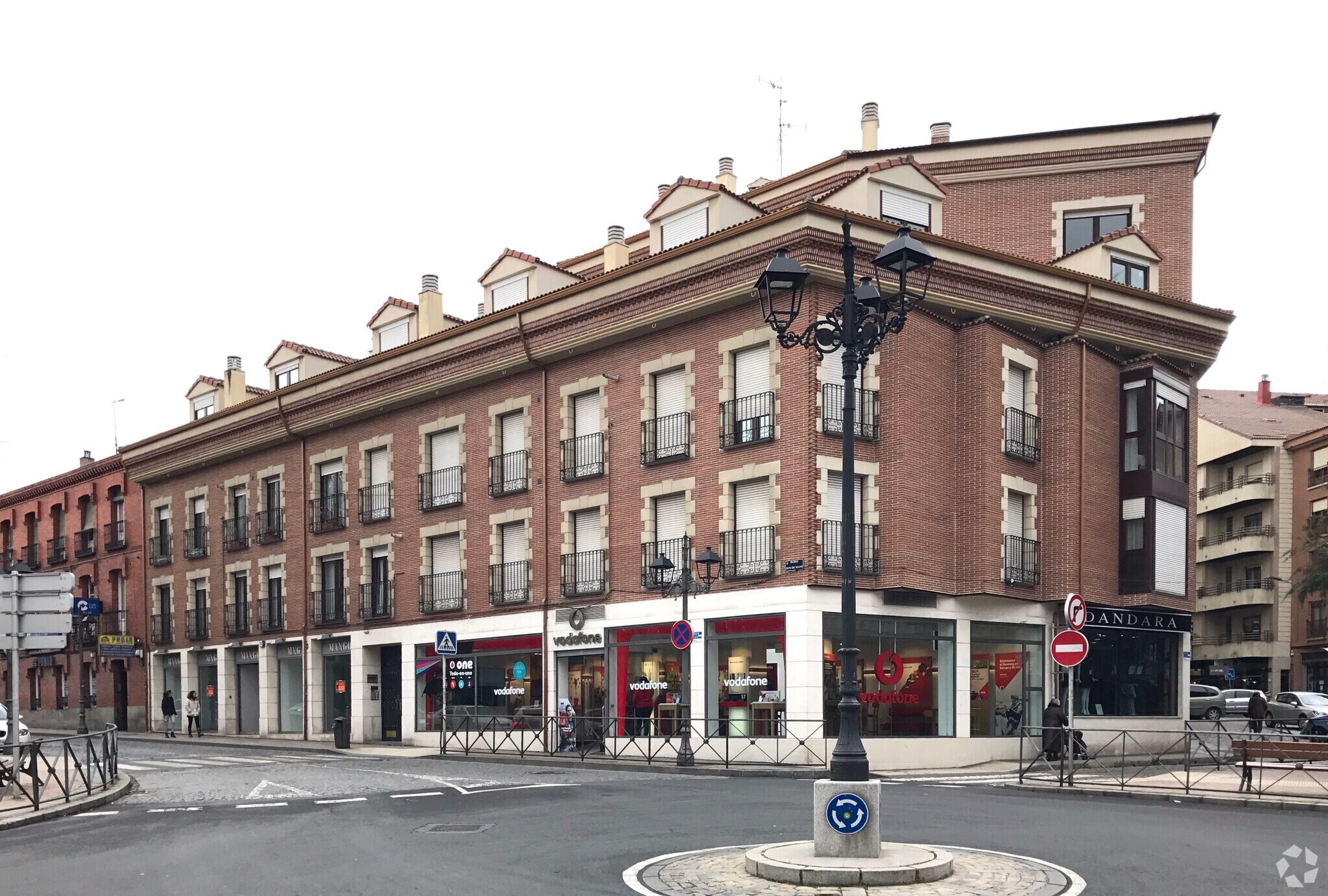 Commerce de détail dans Ávila, Ávila à louer Photo principale- Image 1 de 3