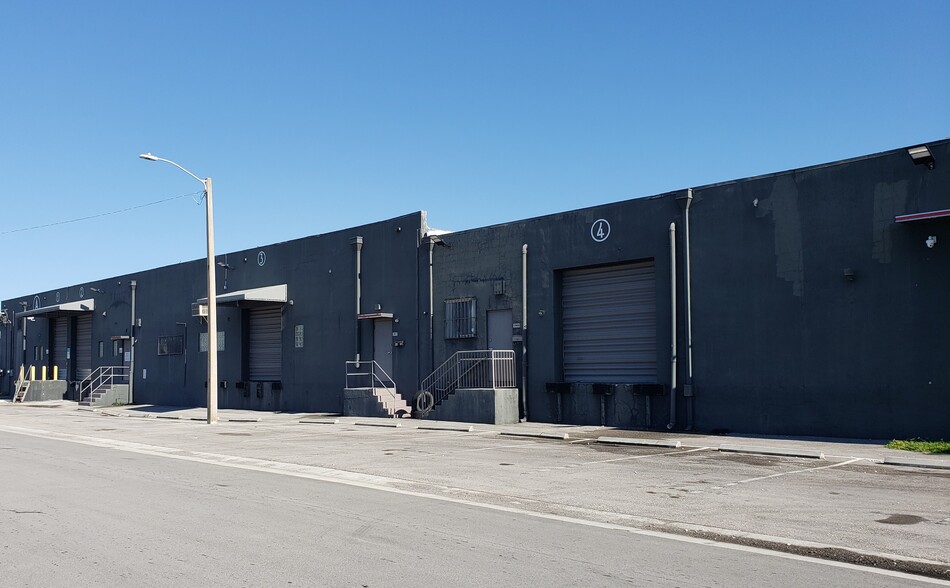 2901-2915 NW 34th St, Miami, FL for lease - Building Photo - Image 3 of 17