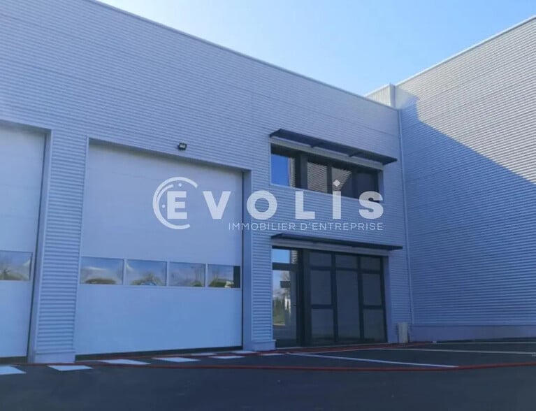 Flex in Genas for lease - Building Photo - Image 2 of 11