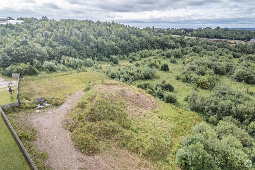 Leonard Way, Oldham for lease - Aerial - Image 2 of 2