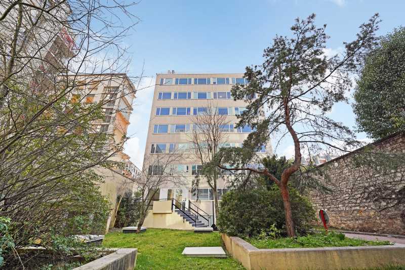 Office in Neuilly-sur-Seine for lease - Building Photo - Image 2 of 13