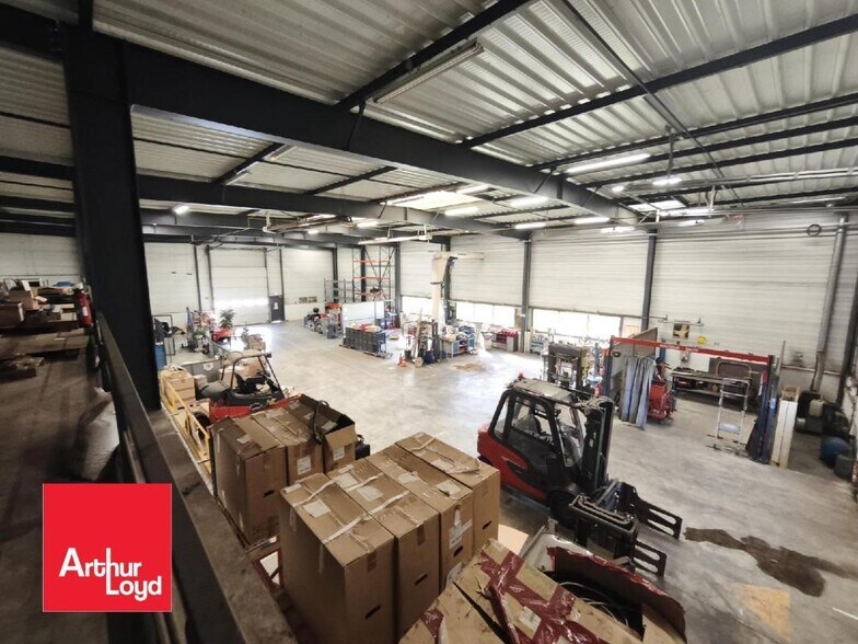 Flex in Gellainville for lease - Building Photo - Image 2 of 4