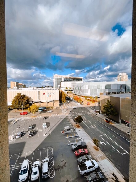 455 Capitol Mall, Sacramento, CA for lease - Building Photo - Image 3 of 10