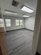 720-722 E Fletcher Ave, Tampa, FL for lease Interior Photo- Image 1 of 4
