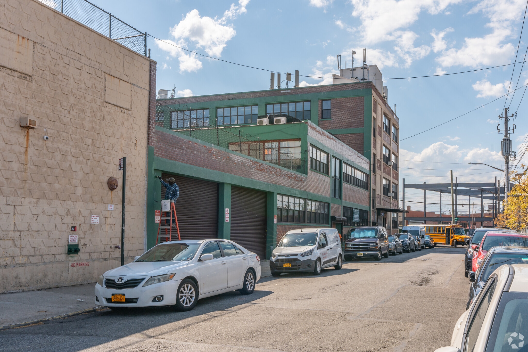 18 Bay St, Brooklyn, NY for lease Building Photo- Image 1 of 83