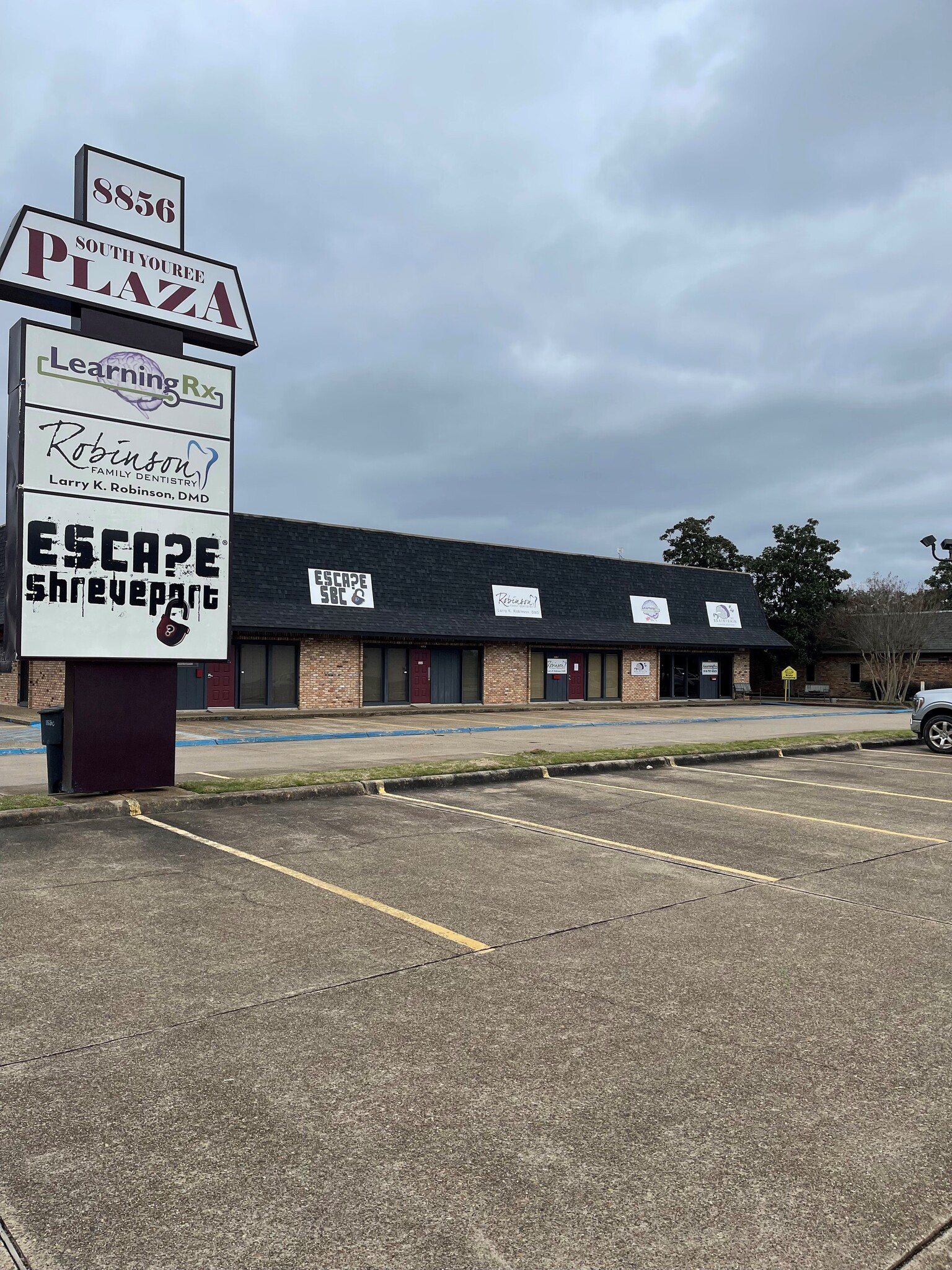8856 Youree Dr, Shreveport, LA for lease Building Photo- Image 1 of 3