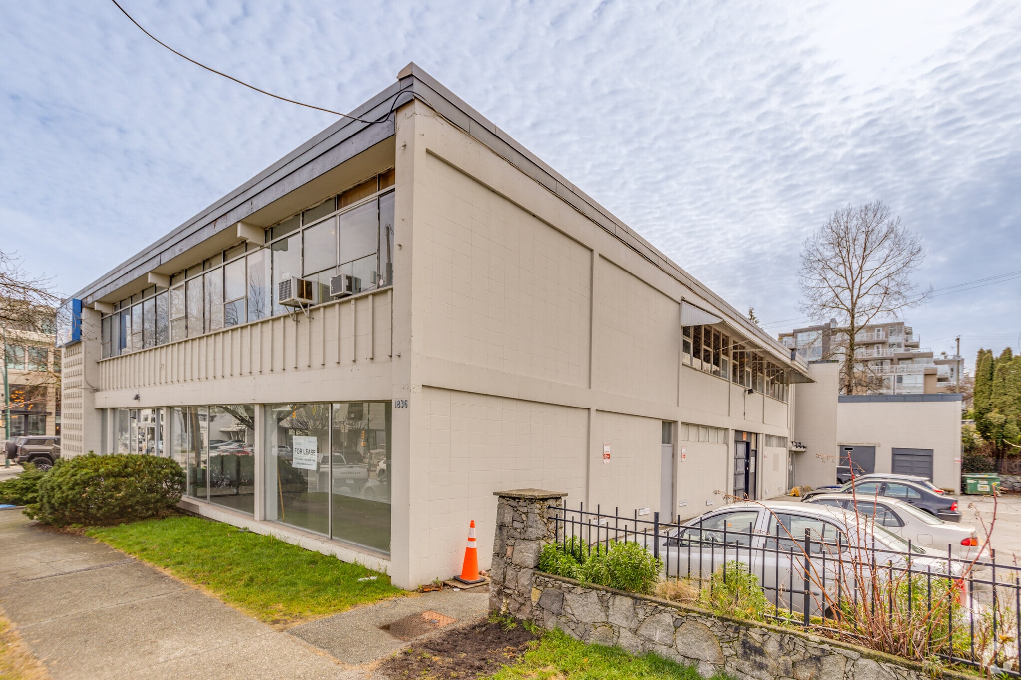 1830-1851 W 5th Ave, Vancouver, BC for lease Primary Photo- Image 1 of 6