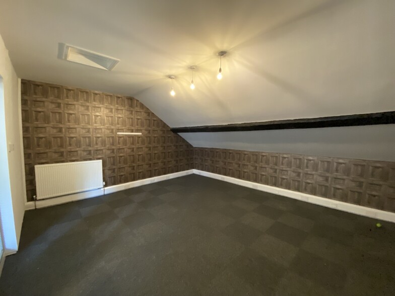 Whitchurch Rd, Tattenhall for lease - Interior Photo - Image 2 of 4