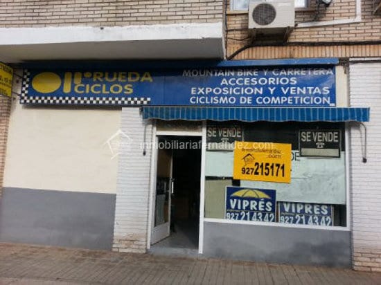 Retail in Cáceres, Cáceres for sale Building Photo- Image 1 of 9