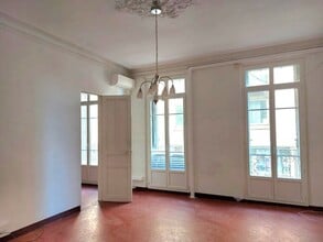 18 Rue Victor Clappier, Toulon à louer Photo intérieure- Image 1 de 6