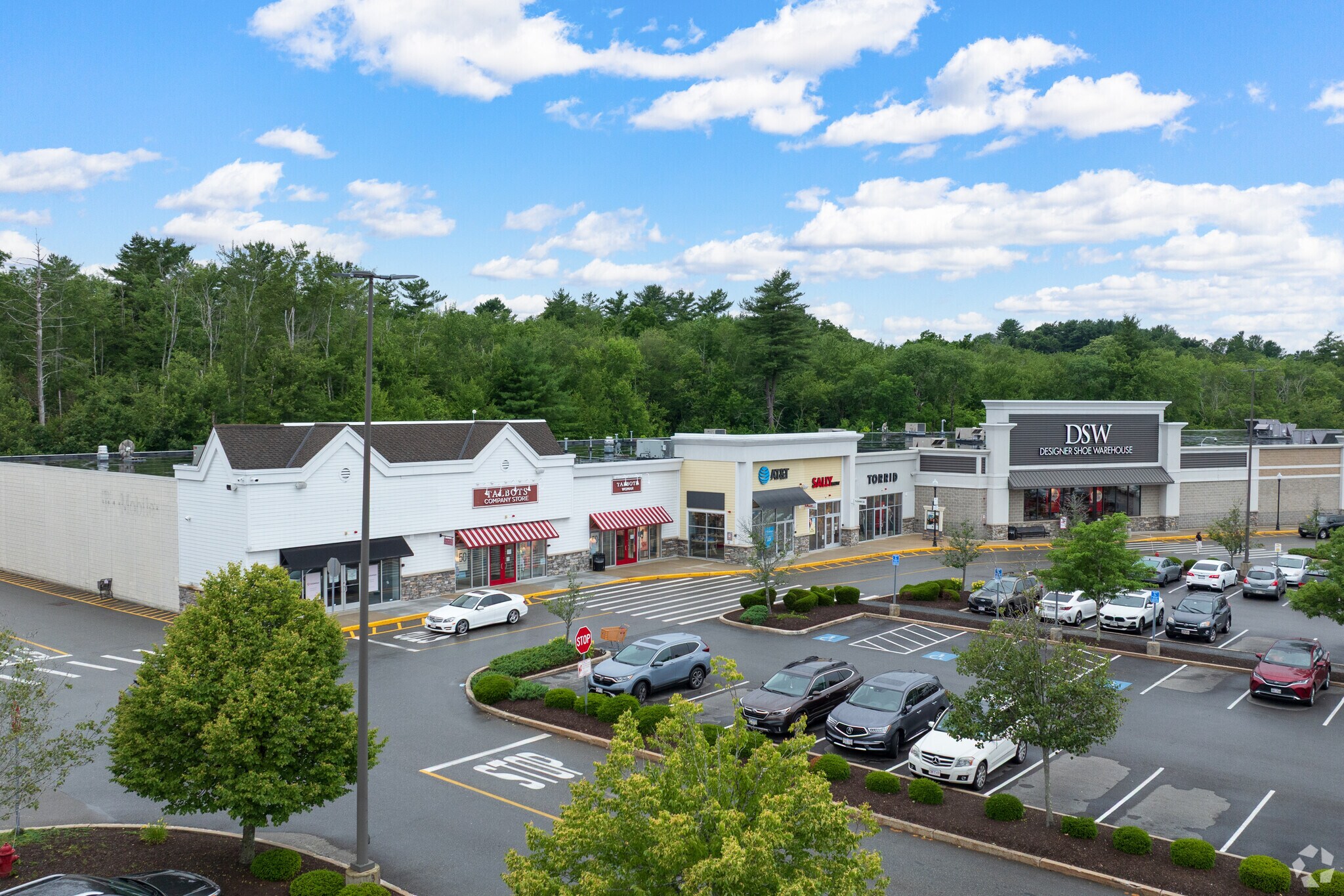 70 Worcester Providence Tpke, Millbury, MA à vendre Photo principale- Image 1 de 7