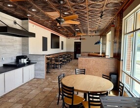 708 N Industrial Blvd, Euless, TX à louer Photo intérieure- Image 1 de 3