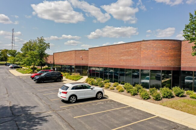 Plus de détails pour 3550 W Salt Creek Ln, Arlington Heights, IL - Local d'activités à louer