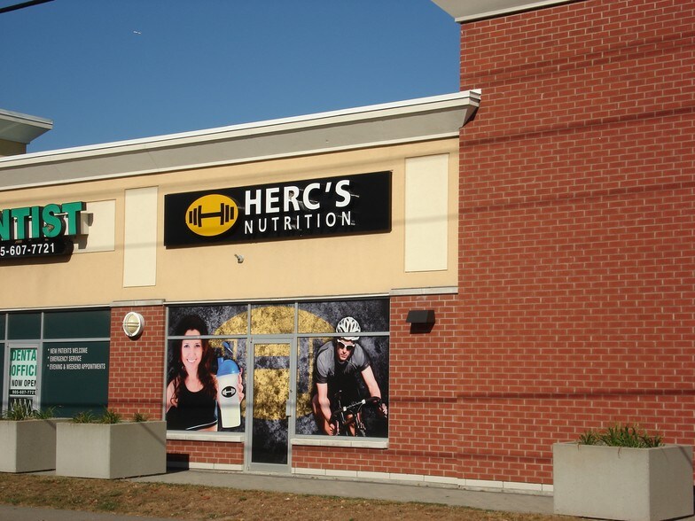 2385 Burnhamthorpe Rd, Mississauga, ON for sale - Building Photo - Image 1 of 1