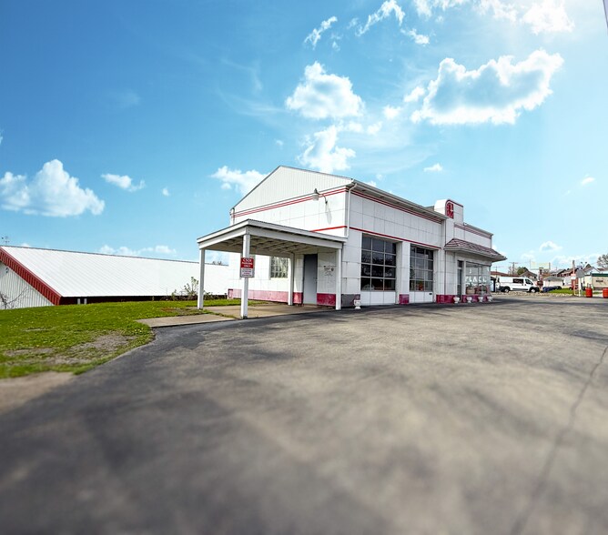 11380 Lincoln Hwy E, North Huntingdon, PA à vendre - Photo du bâtiment - Image 2 de 12