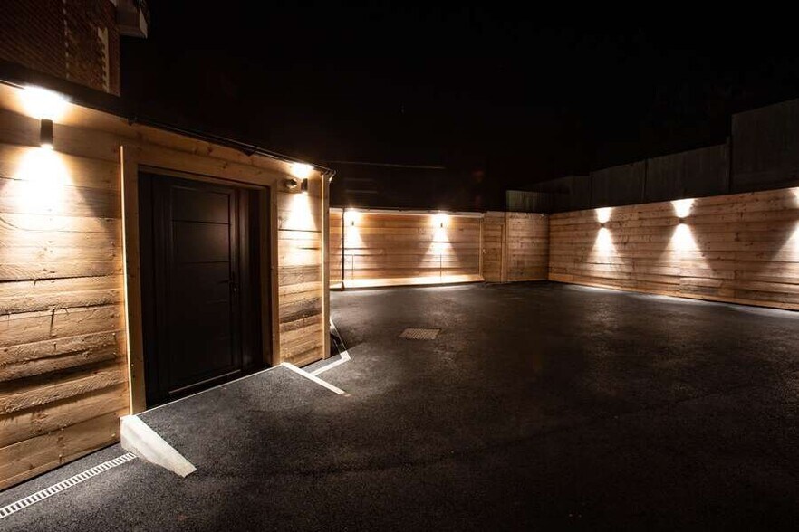 15 School Green Rd, Freshwater à vendre - Photo intérieure - Image 2 de 9