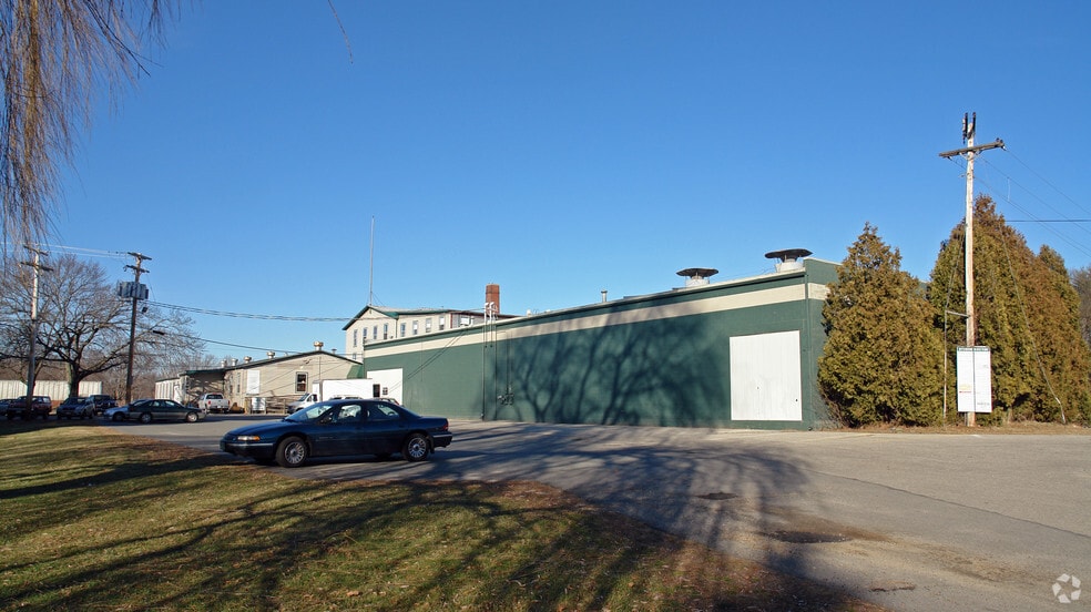 46-50 Bridge St, Nashua, NH for lease - Building Photo - Image 3 of 3