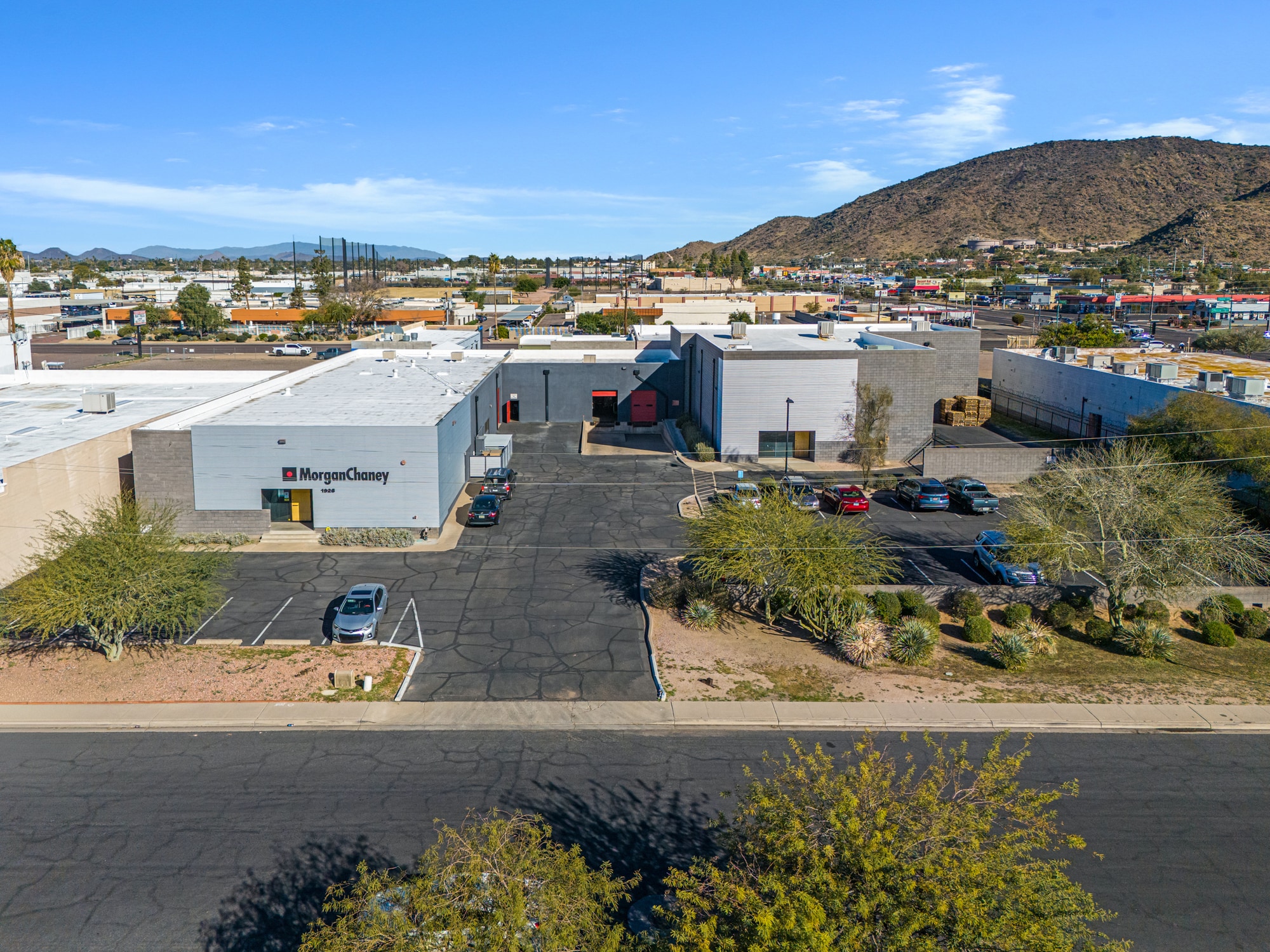 1926 W North Ln, Phoenix, AZ for lease Primary Photo- Image 1 of 25