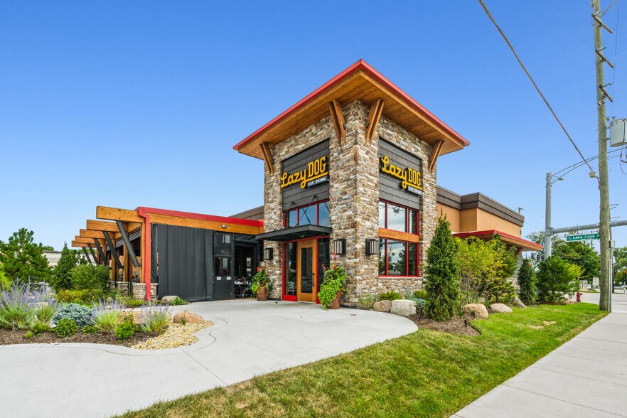 51 McHenry Rd, Buffalo Grove, IL à vendre - Photo principale - Image 3 de 4