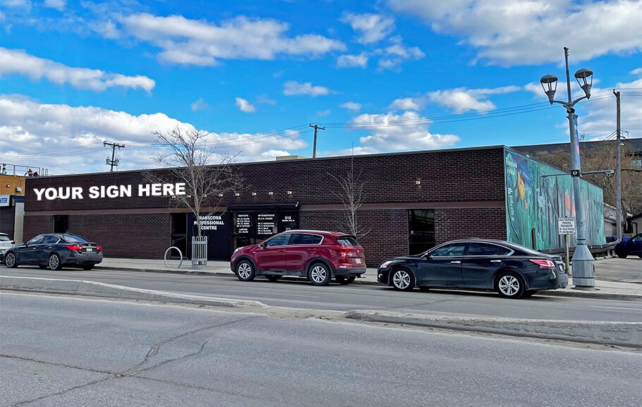 212 Regent Ave W, Winnipeg, MB for sale Primary Photo- Image 1 of 1