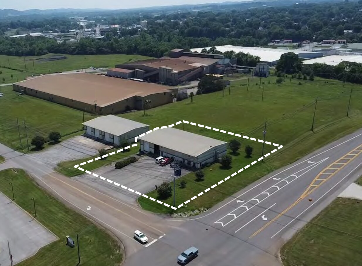 195 Industrial Park Rd, Sweetwater, TN for sale Building Photo- Image 1 of 7