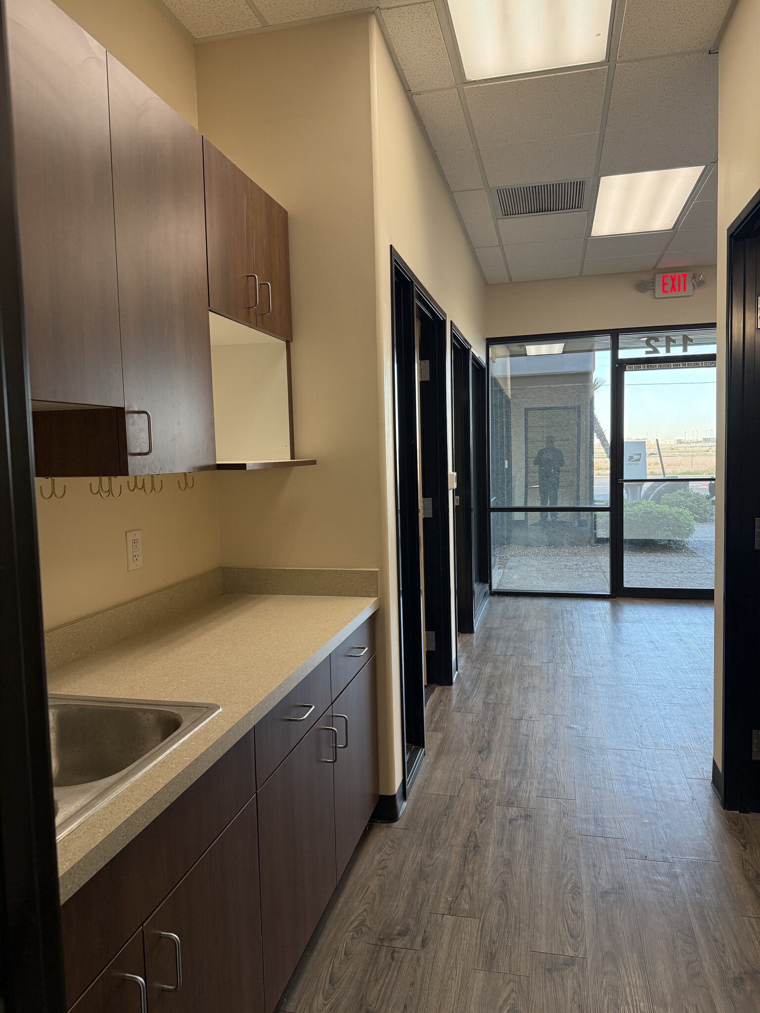 3673 S Bullard Ave, Goodyear, AZ for lease Interior Photo- Image 1 of 2