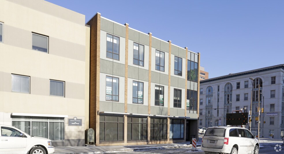 3347 Forbes Ave, Pittsburgh, PA à louer - Photo du bâtiment - Image 2 de 8