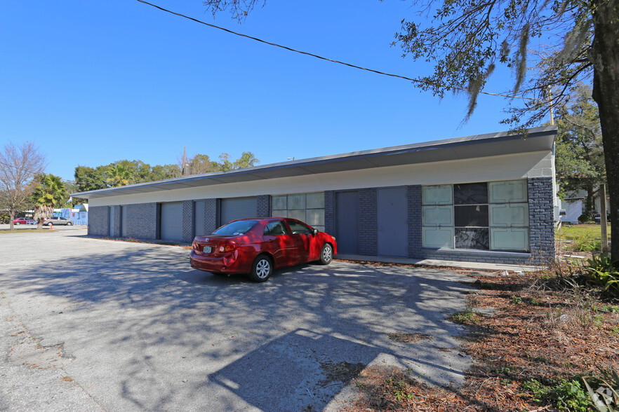 5821 N Florida Ave, Tampa, FL à louer - Photo du bâtiment - Image 3 de 4