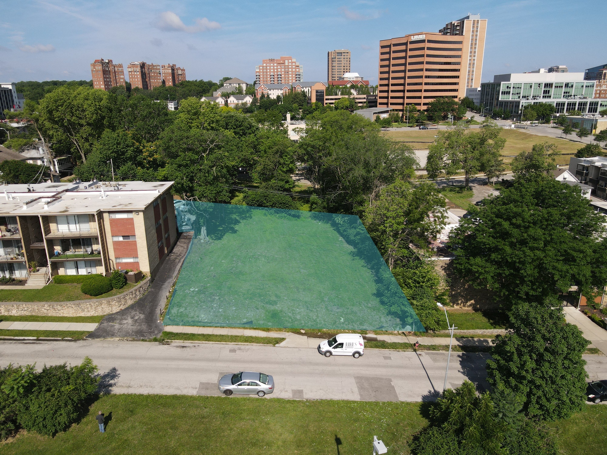 49th & Grand, Kansas City, MO à vendre Photo du bâtiment- Image 1 de 11