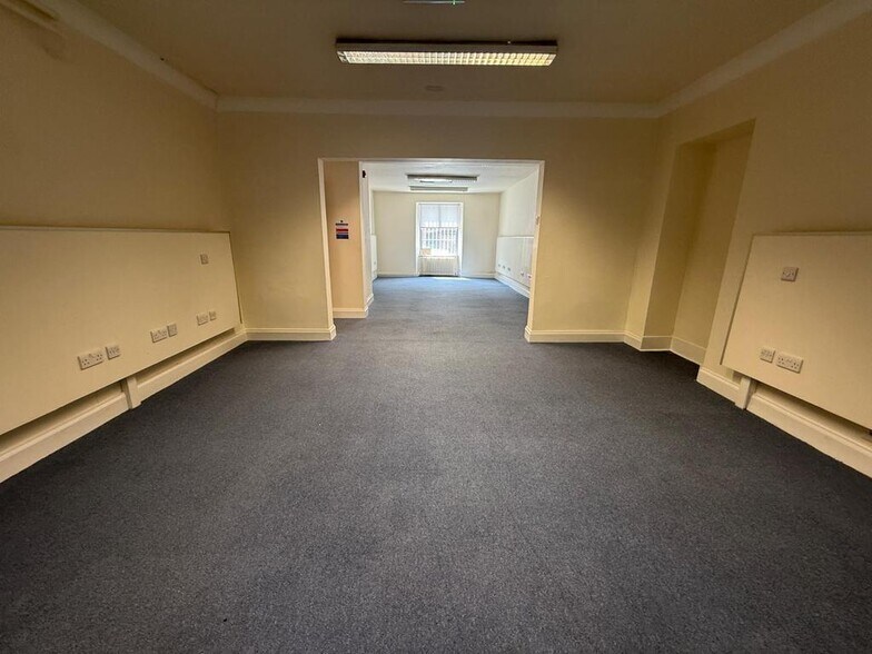 17 Sandyford Pl, Glasgow à louer - Photo du bâtiment - Image 3 de 25