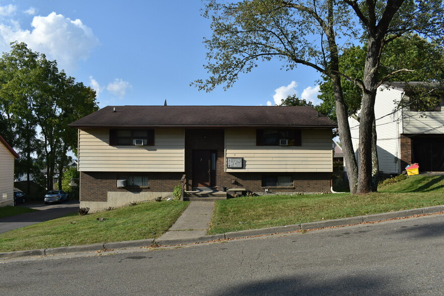 7 Maria Mnr, Binghamton, NY à vendre - Photo principale - Image 1 de 3