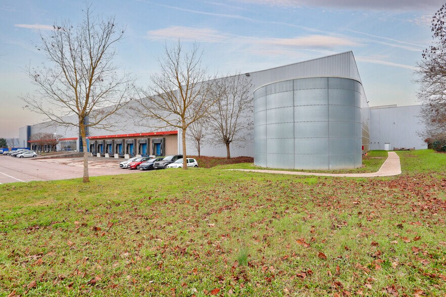 Rue Bernard Palissy, Gargenville à louer - Photo principale - Image 1 de 4