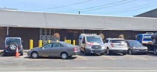 Plus de détails pour 50 Meadowbrook Rd, Brockton, MA - Commerce de détail à vendre