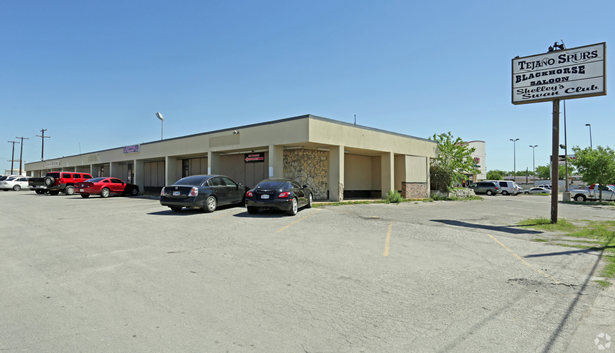 2663-2677 NE 28th St, Fort Worth, TX for sale Building Photo- Image 1 of 1