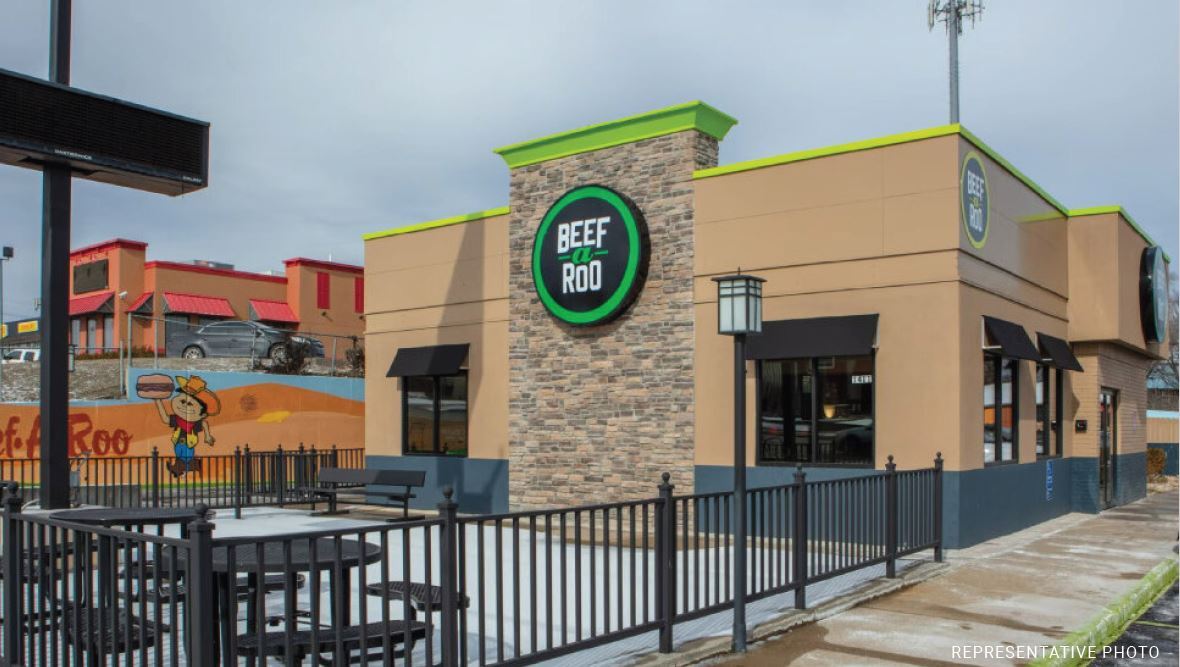 S Huntington st, Syracuse, IN à vendre Photo principale- Image 1 de 2