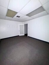 666 Plainsboro Rd, Plainsboro, NJ for lease Interior Photo- Image 2 of 7