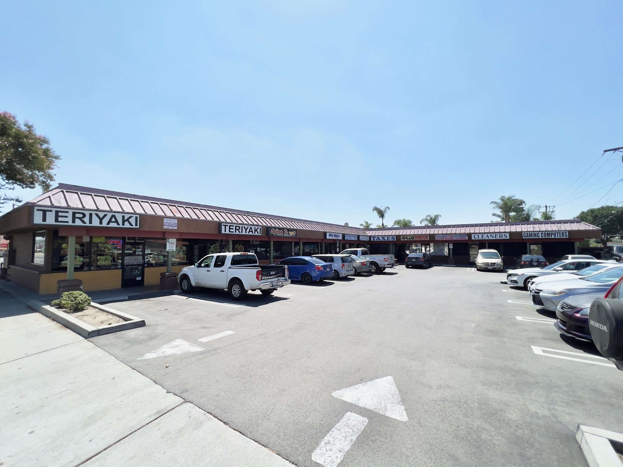 13300-13310 Valley Blvd, La Puente, CA for lease Building Photo- Image 1 of 9