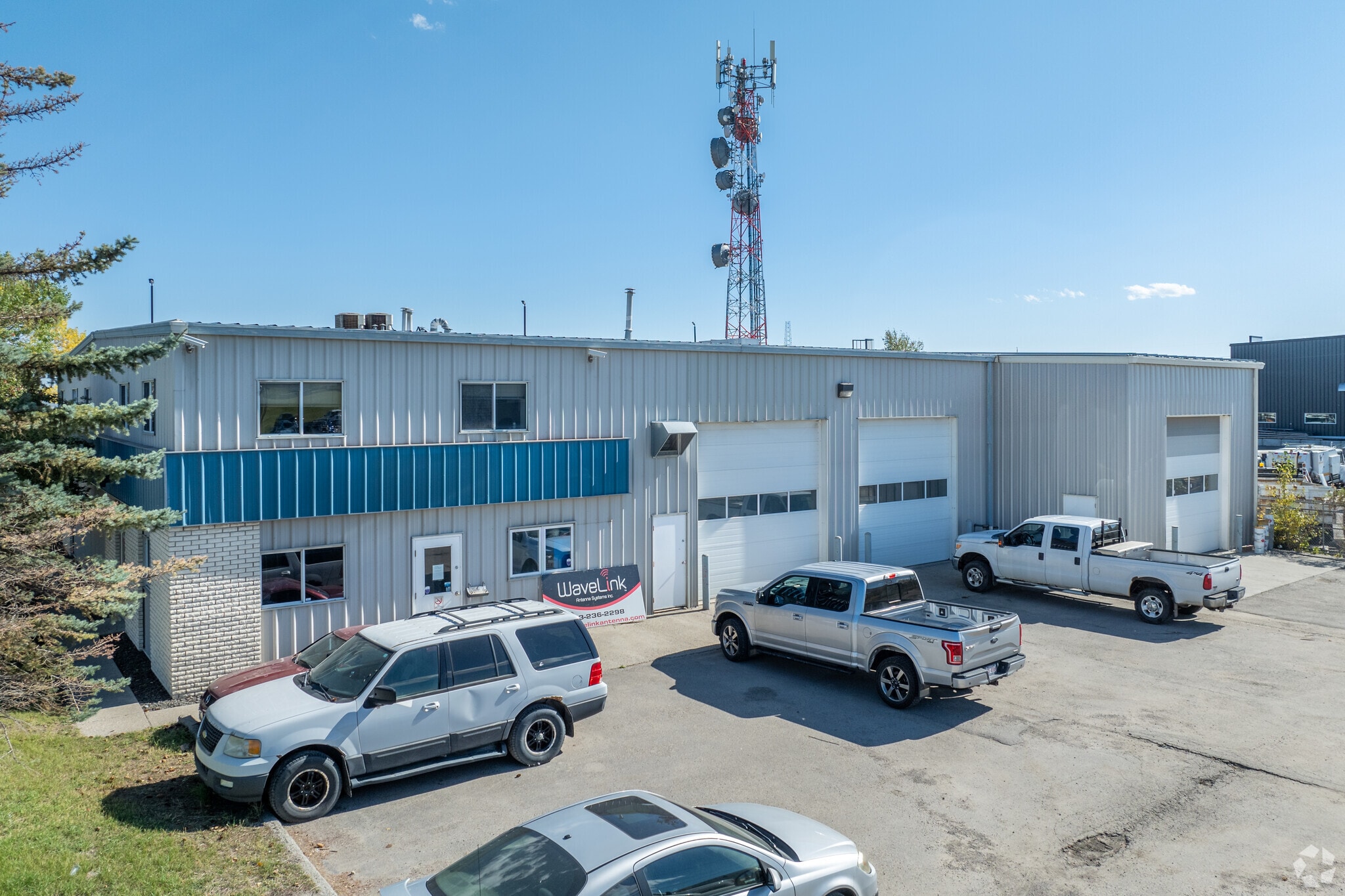 4505 78th Ave SE, Calgary, AB for sale Primary Photo- Image 1 of 1