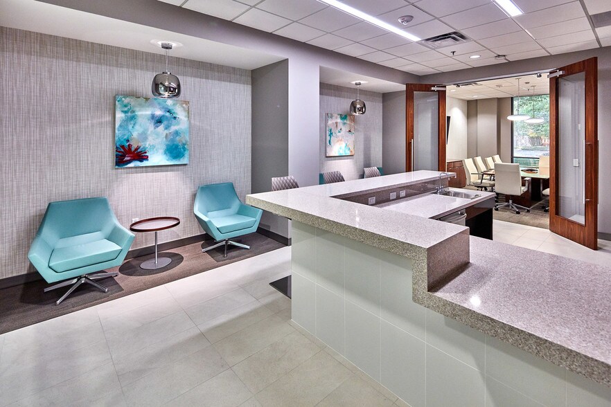 14901 Quorum Dr, Dallas, TX à louer - Photo intérieure - Image 3 de 4