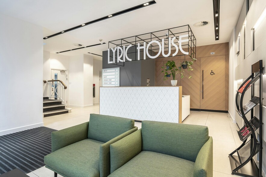 149 Hammersmith Rd, London for lease - Building Photo - Image 3 of 16