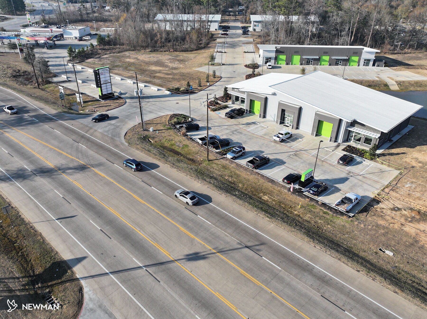 1615 N Loop 336 E, Conroe, TX à vendre Photo du bâtiment- Image 1 de 13