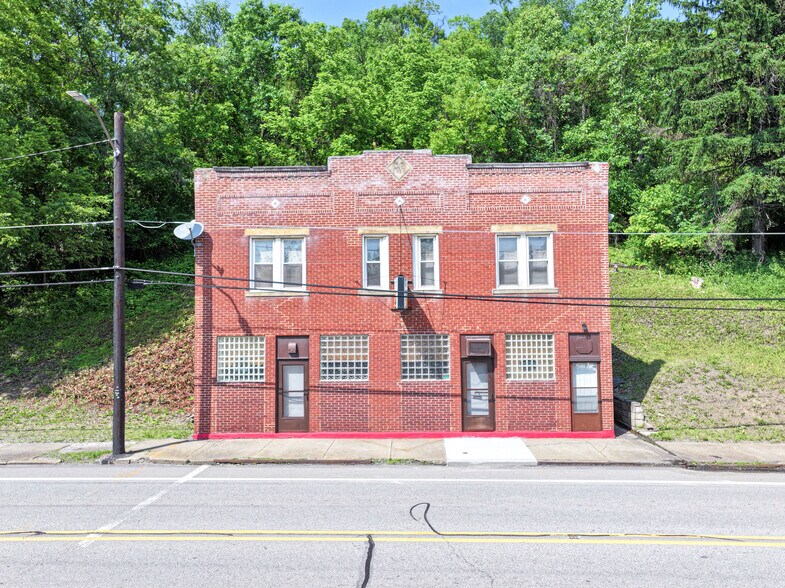 936 Broadway, Pitcairn, PA à vendre - Photo du bâtiment - Image 2 de 22