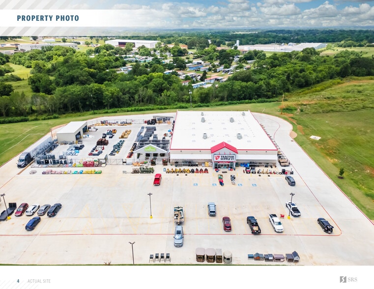 1647 S Jackson St, Jacksonville, TX for sale - Building Photo - Image 3 of 11