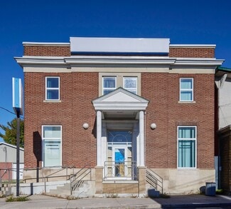 Plus de détails pour 124 Rue Châteauguay, Huntingdon, QC - Commerce de détail à vendre