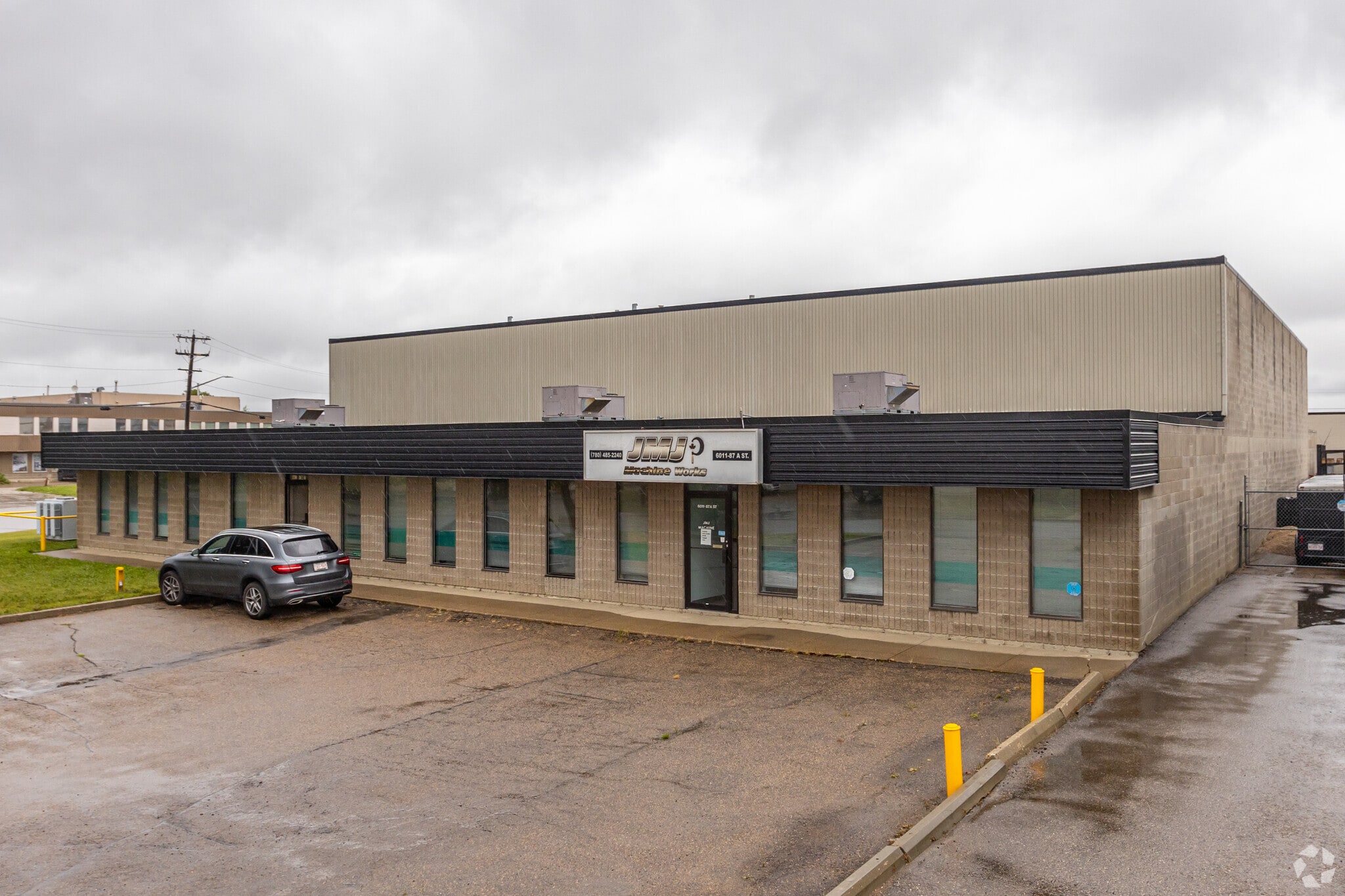 6011 87A St NW, Edmonton, AB for sale Primary Photo- Image 1 of 3