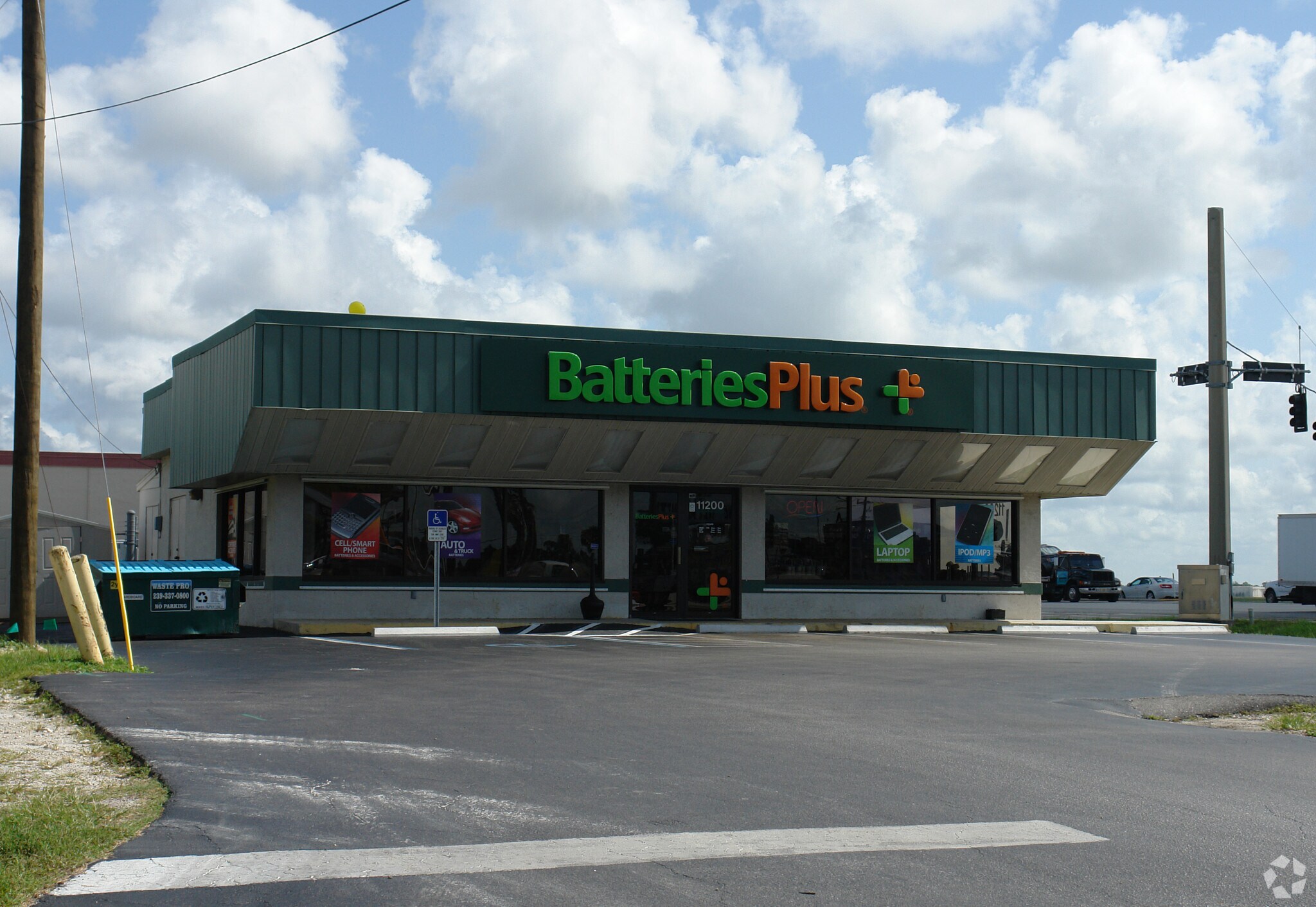 11200 S Cleveland Ave, Fort Myers, FL for sale Primary Photo- Image 1 of 4