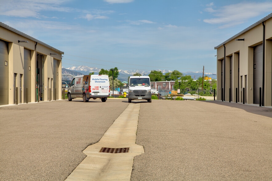 2364 Industrial Ln, Broomfield, CO for sale - Building Photo - Image 3 of 10