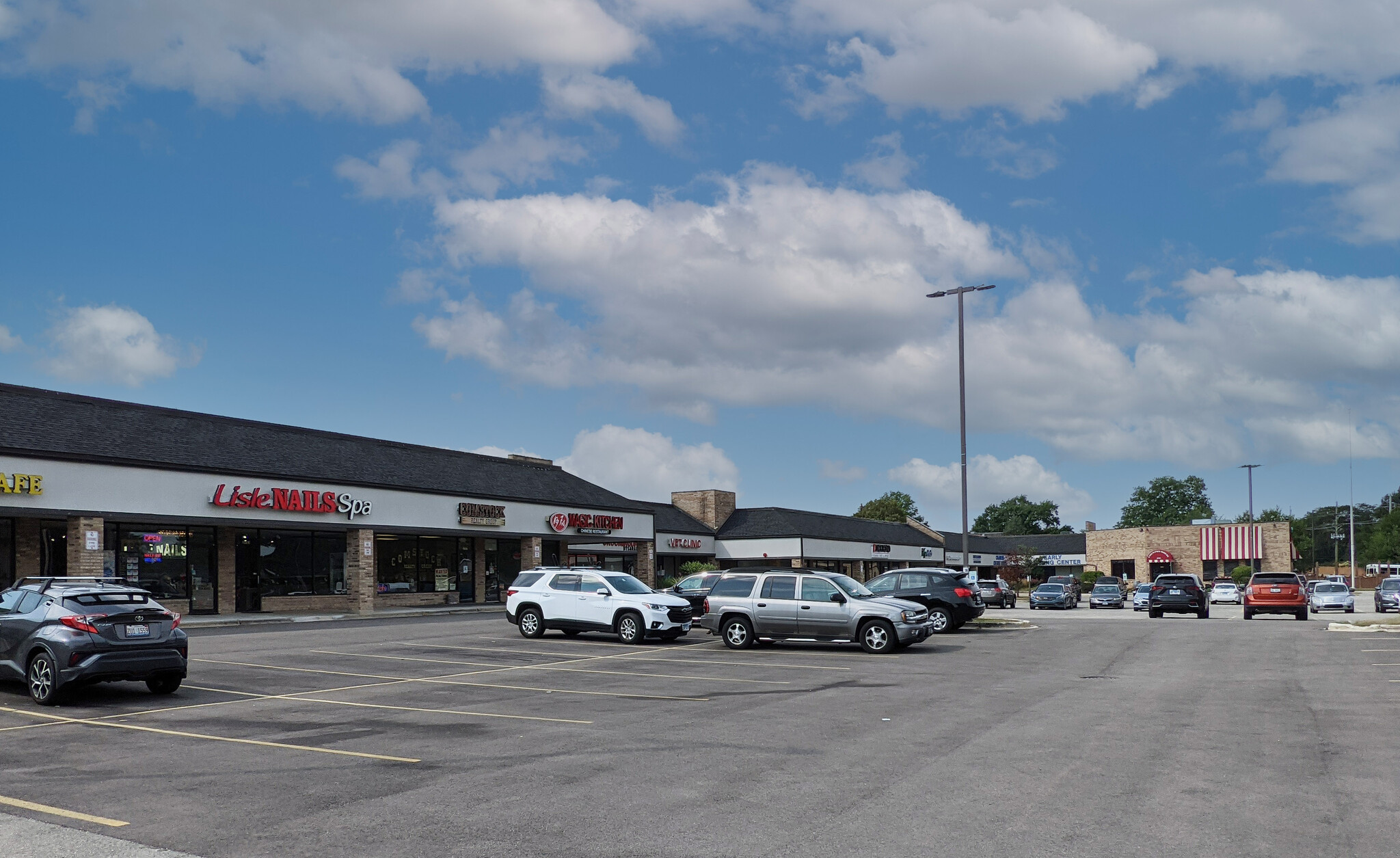 2785 Maple Ave, Lisle, IL for lease Primary Photo- Image 1 of 12