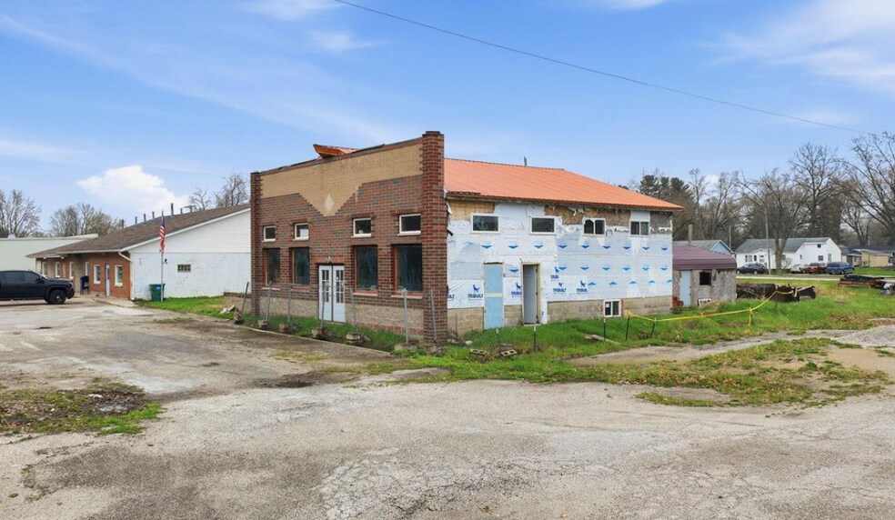 1605 N Park St, Kingsford Heights, IN à vendre - Photo du bâtiment - Image 3 de 5
